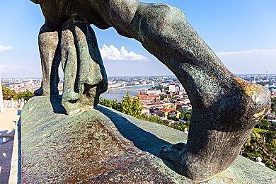 《尼克儿童频道全明星大乱斗》新实机演示 海绵宝宝大战忍者神龟